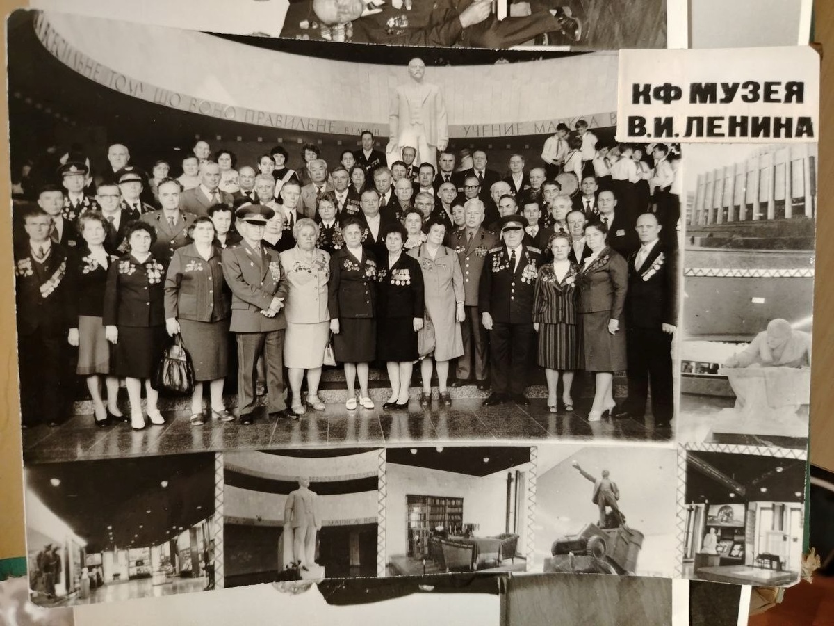 Встреча ветеранов 18-го гвардейского стрелкового Станиславско-Будапештского Краснознамённого корпуса в г. Киев // фотография из архива Ильина Алексея Фёдоровича
