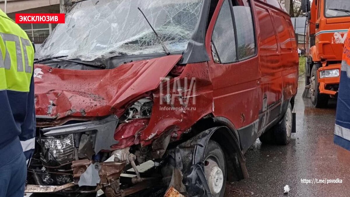 ДТП в Пскове
Фото: Telegram-канал «Псковская сводка. ПАИ»