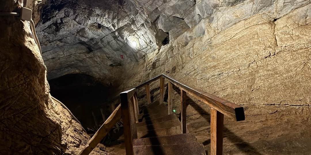 Тавдинские пещеры: стоит ли их включить в маршрут по Алтаю?