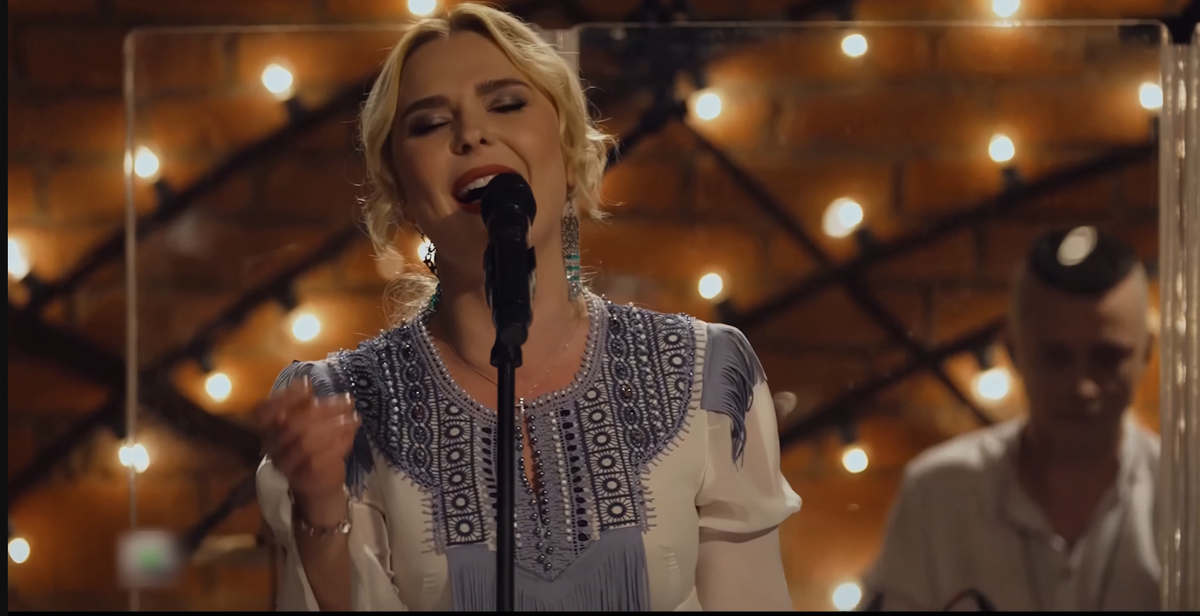 Пелагея поёт про казака и не только