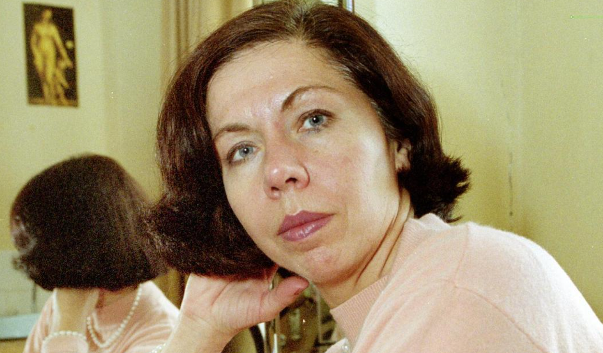 Елена Папанова