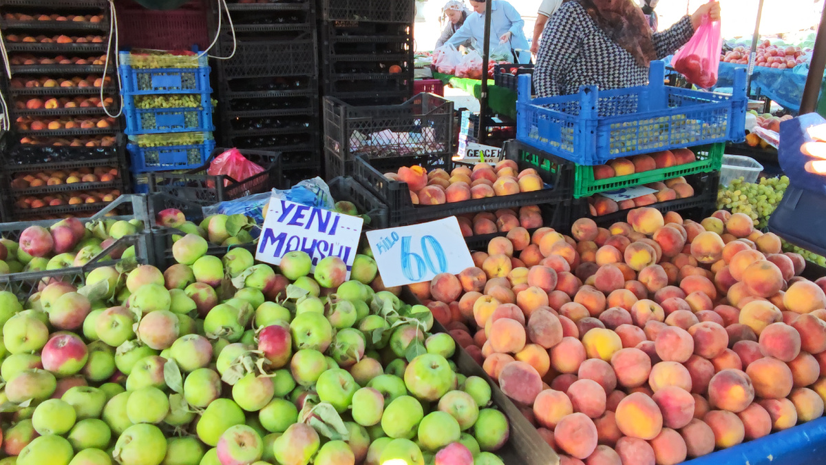 Появились яблоки нового урожая