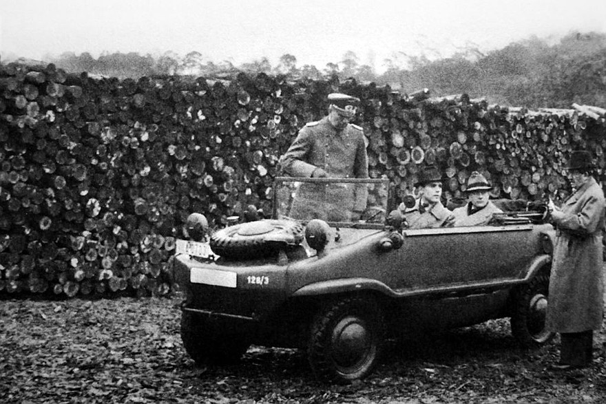    Porsche Typ 128/3 и Фердинанд Порше (1940)