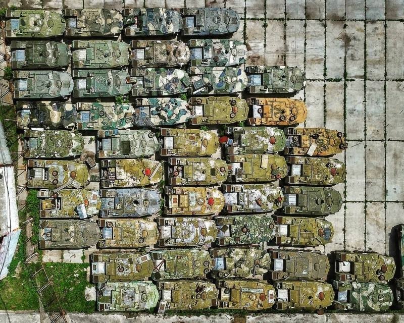 Где здесь 4БО? На что ориентироваться моделисту? 