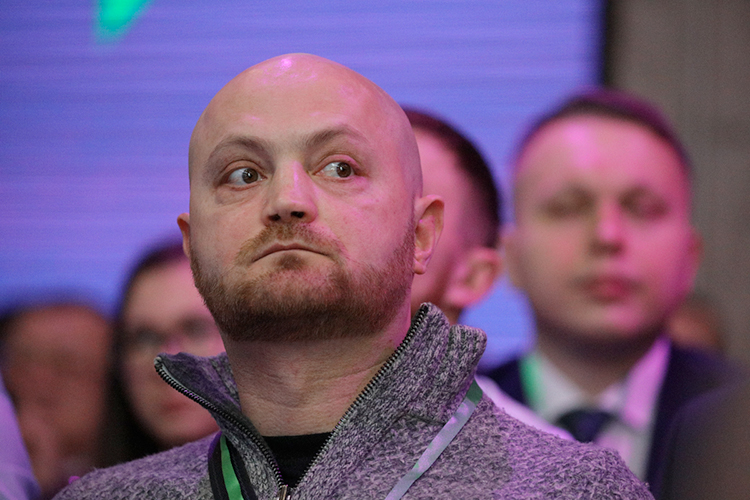 Александр Коц: «Практически на всей протяженности ЛБС мы ведем наступательные действия, где-то позиционные, но позиционные сейчас в меньшей степени»
Фото: «БИЗНЕС Online»