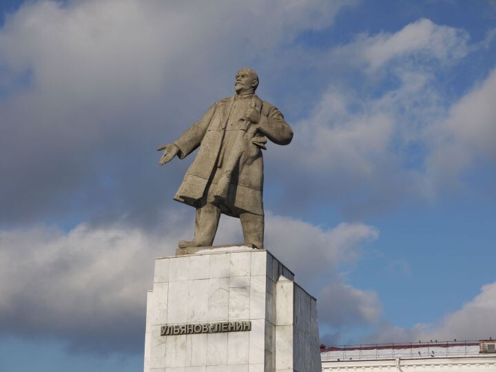 Памятник Ленину в Зеленодольске
