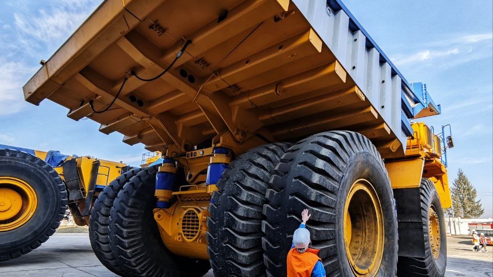 БелАЗа и роадтрип по Беларуси