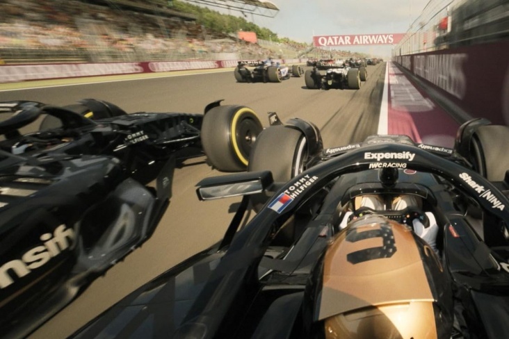 Кадр фильма F1 2025 года, режиссер Джозеф Косински, в гл роли Брэд Питт. Источник: google/картинки.