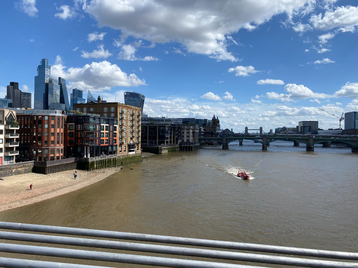 По дороге в визовый центр