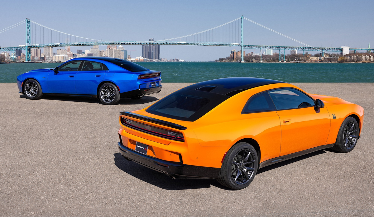 Двух- и четырехдверный вариант исполнения