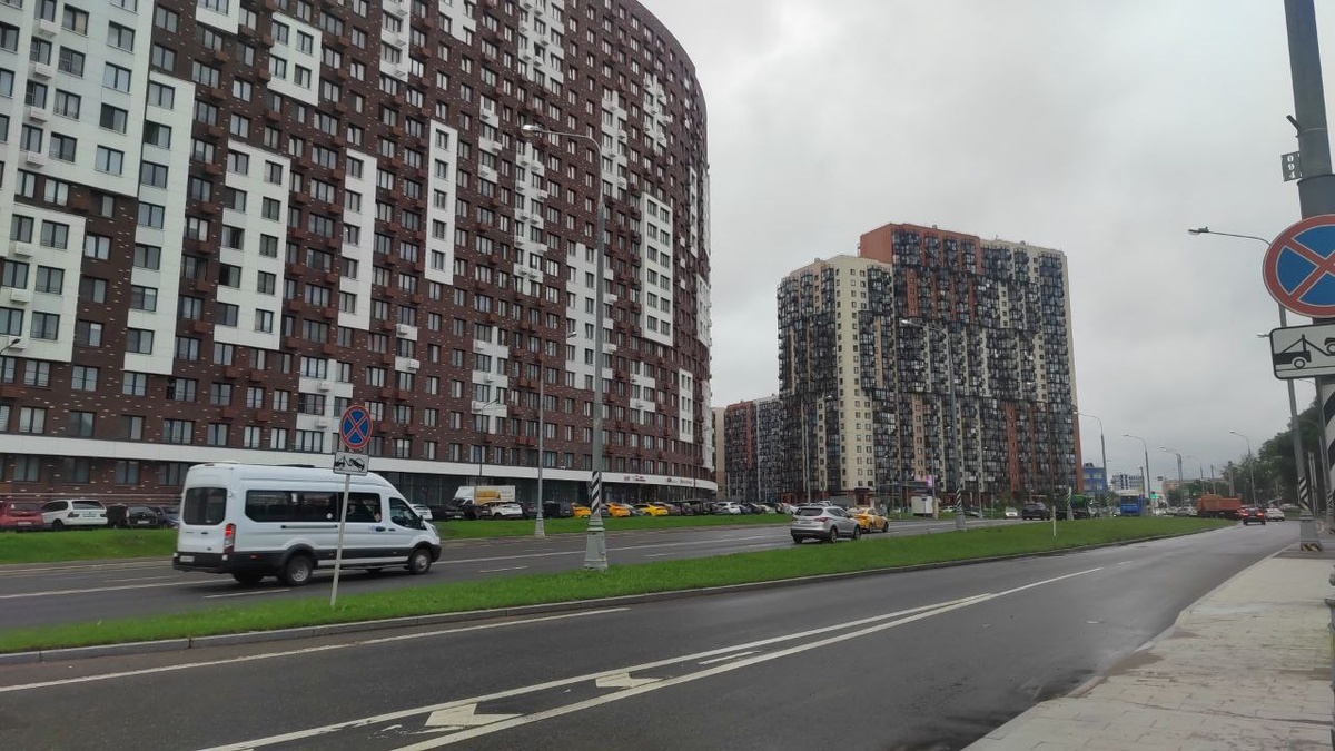 Новостройки и поля "Саларьево"