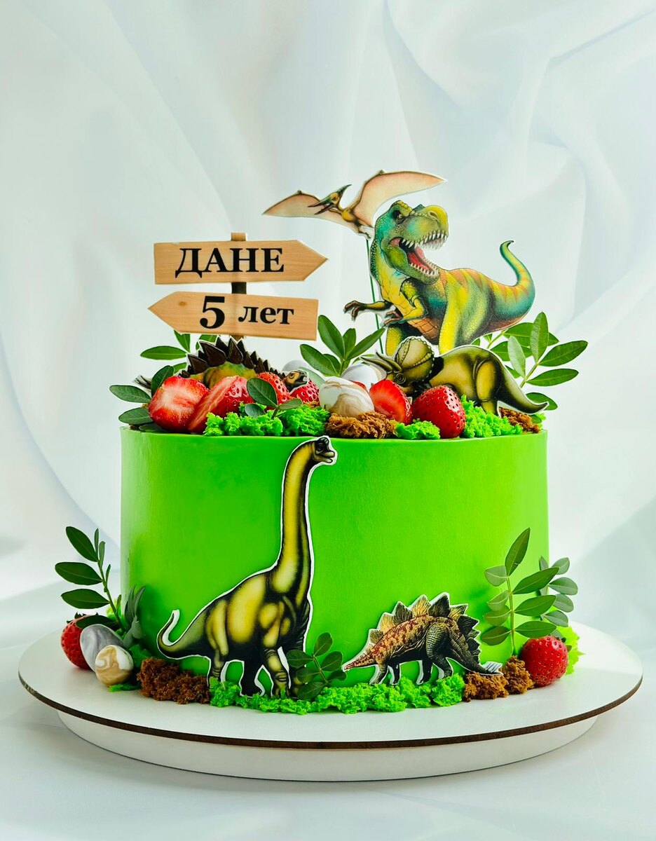 Наш прошлогодний торт 🎉