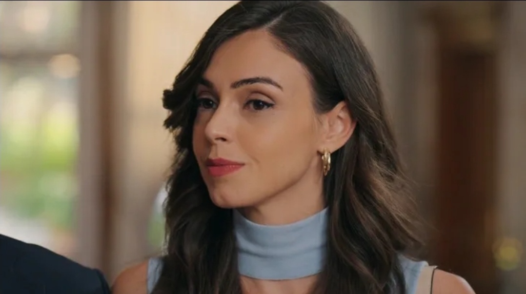 Кадр из сериала "Зимородок"