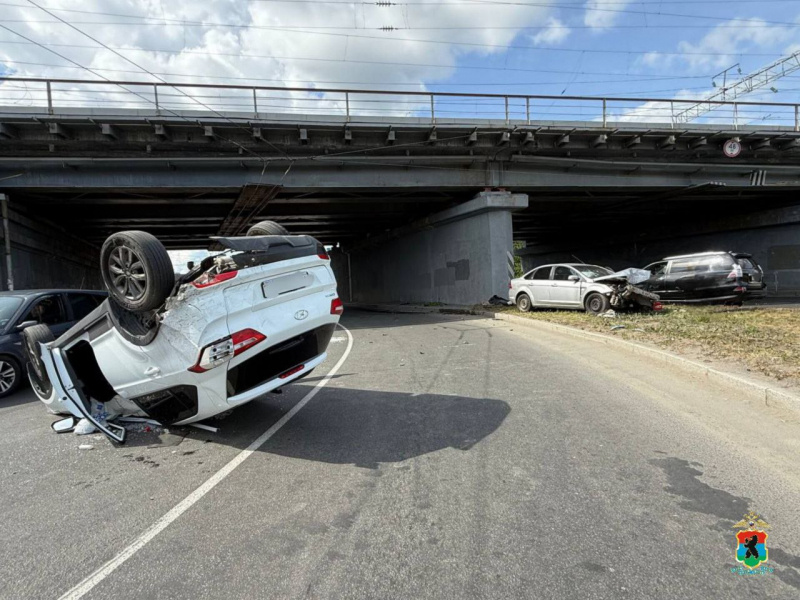    Юноша и пенсионер столкнулись на кольце в ПетрозаводскеПолиция Карелии