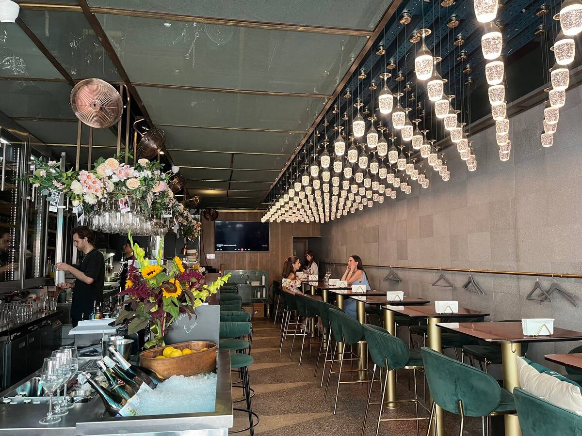 вид на общий зал