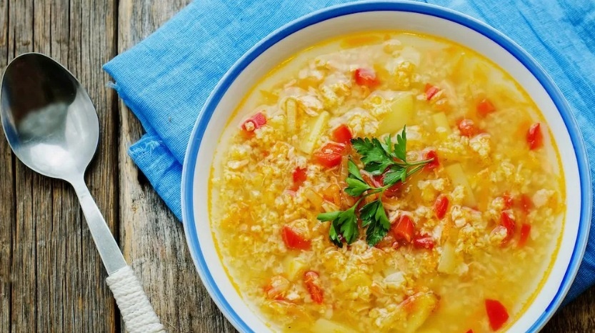 Кулеш - первое и второе в одном блюде.