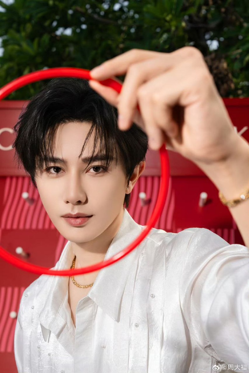 Ван Юшо. Листайте галерею...