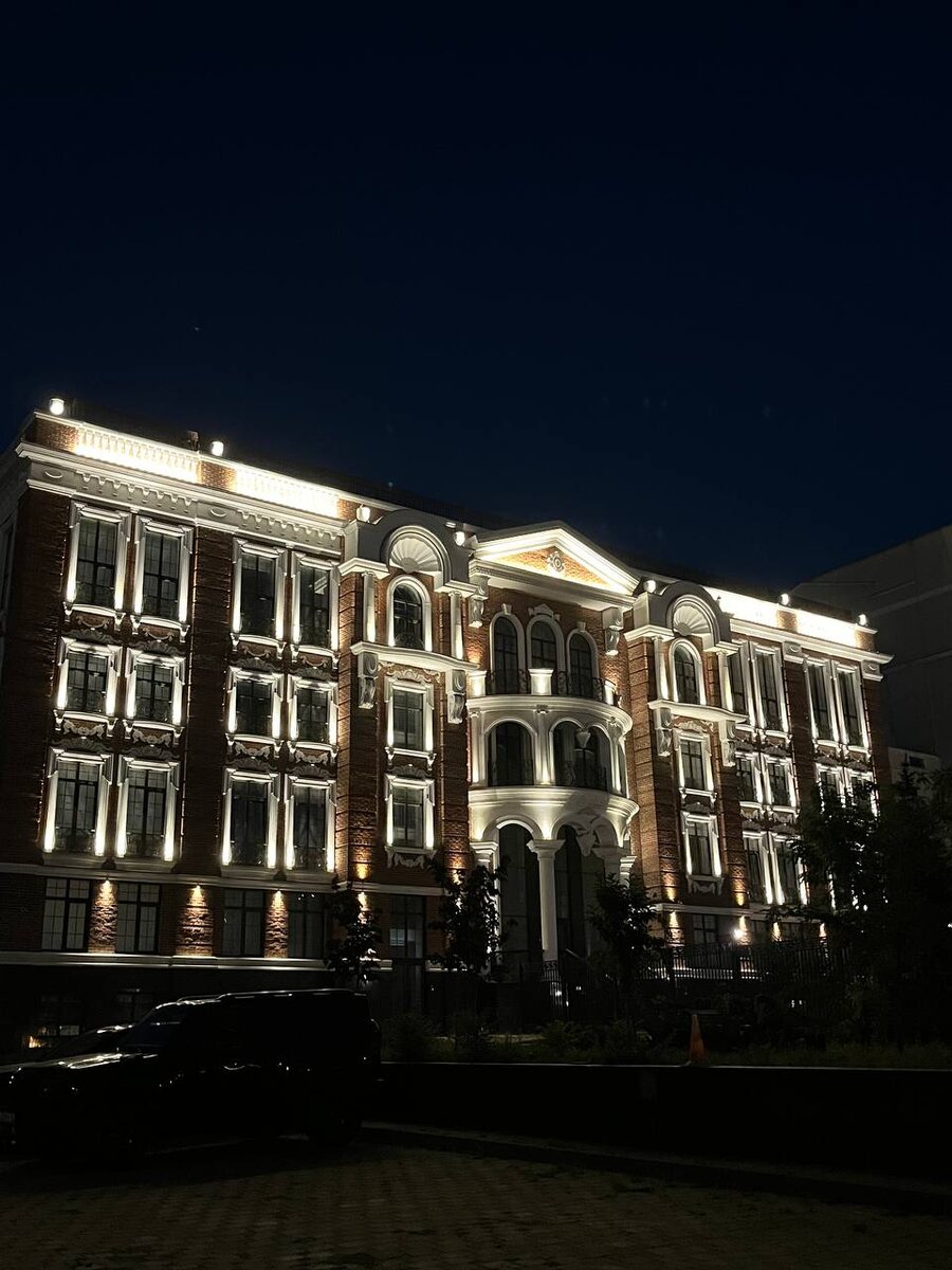 Будённовский проспект, 36