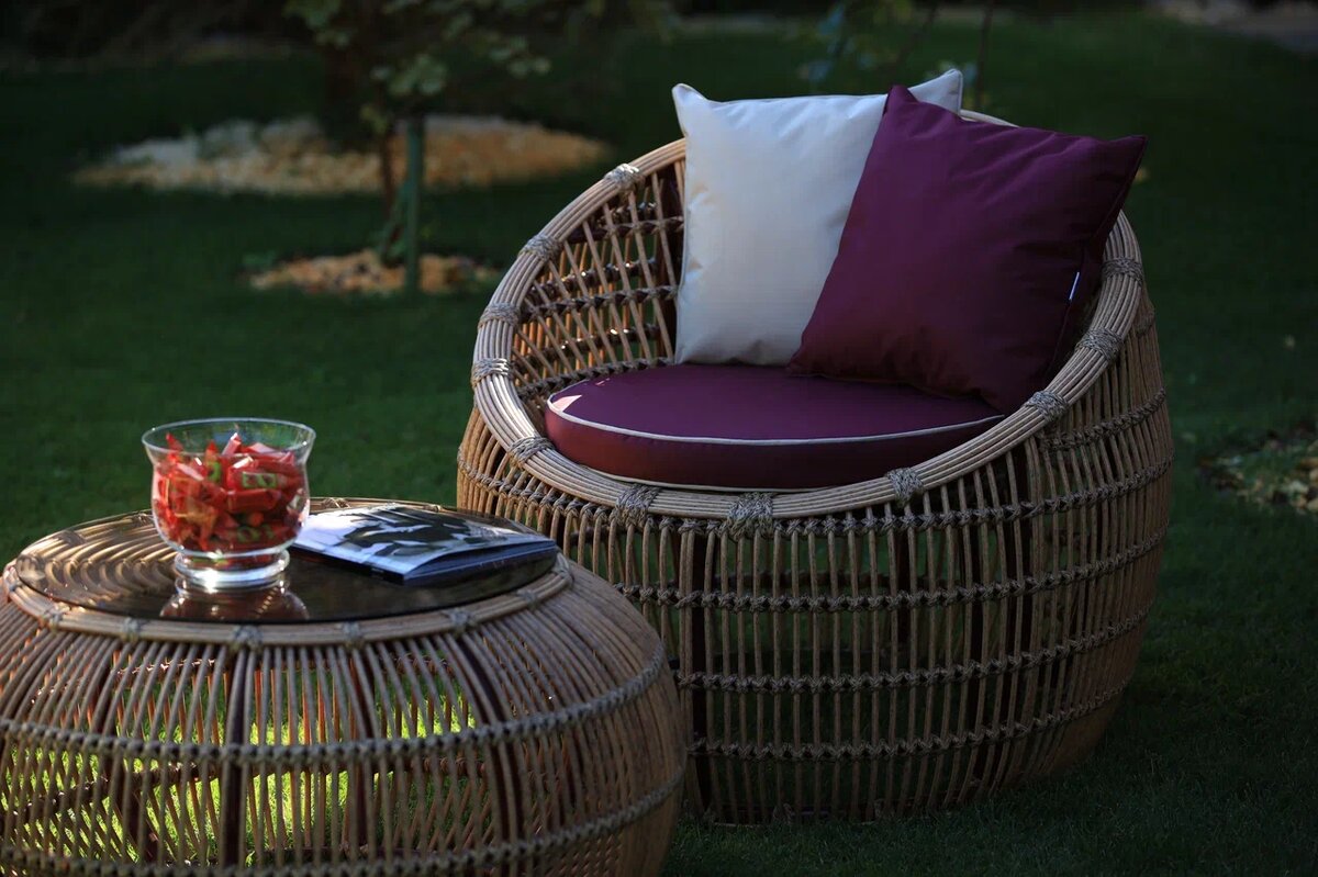              Мебель для террасы из экоротанга — стиль и долговечность в одном комплекте.