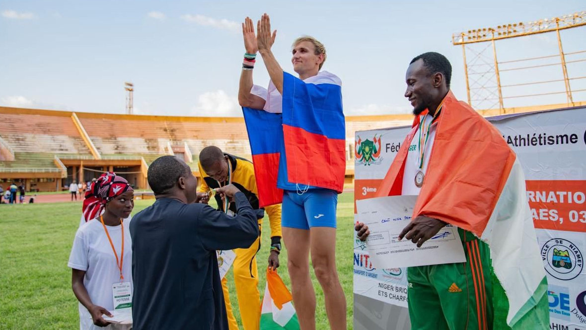    Александр Асанов.ВФЛА