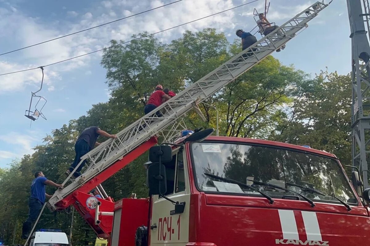    В больнице Нальчика остаются трое пострадавших при обрыве канатной дороги