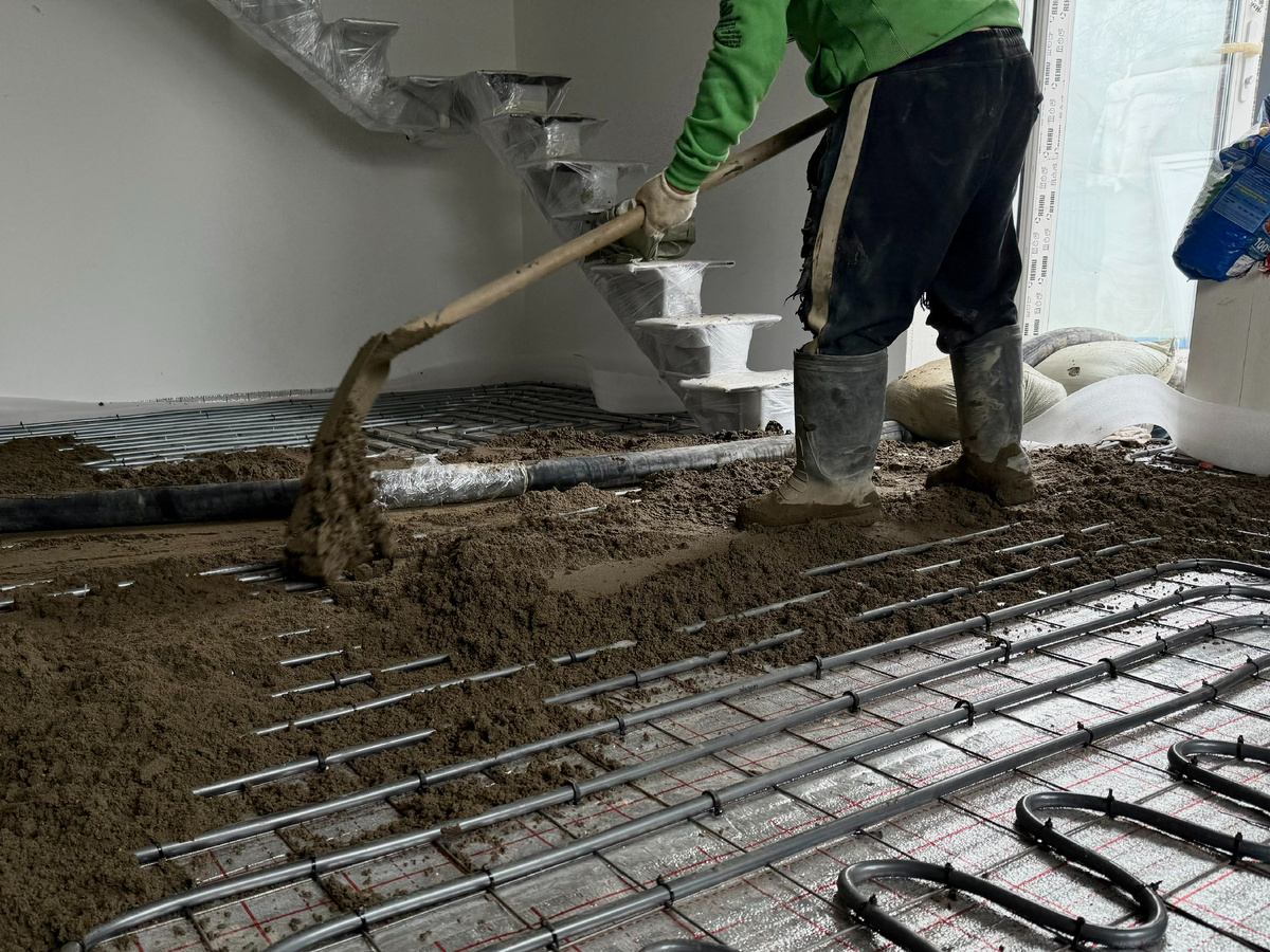 Укладка полусухой смеси