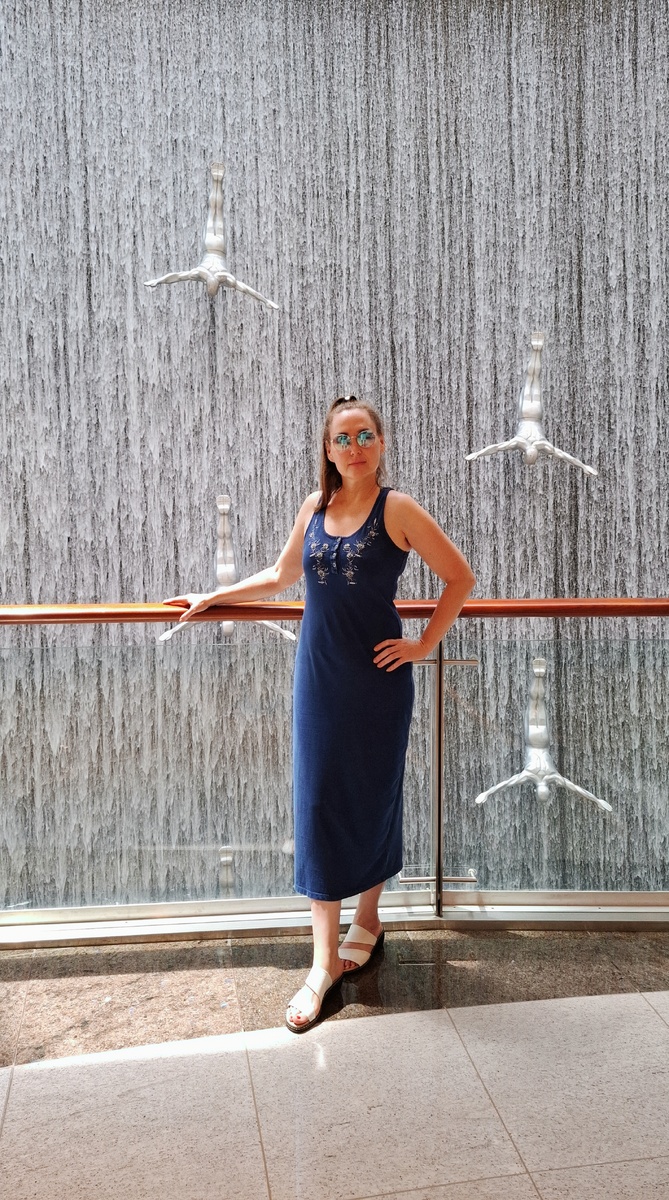 Водопад с ловцами жемчуга 