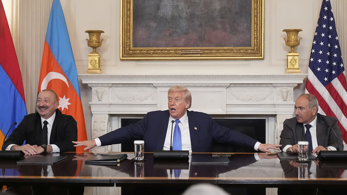   Mark Schiefelbein / AP