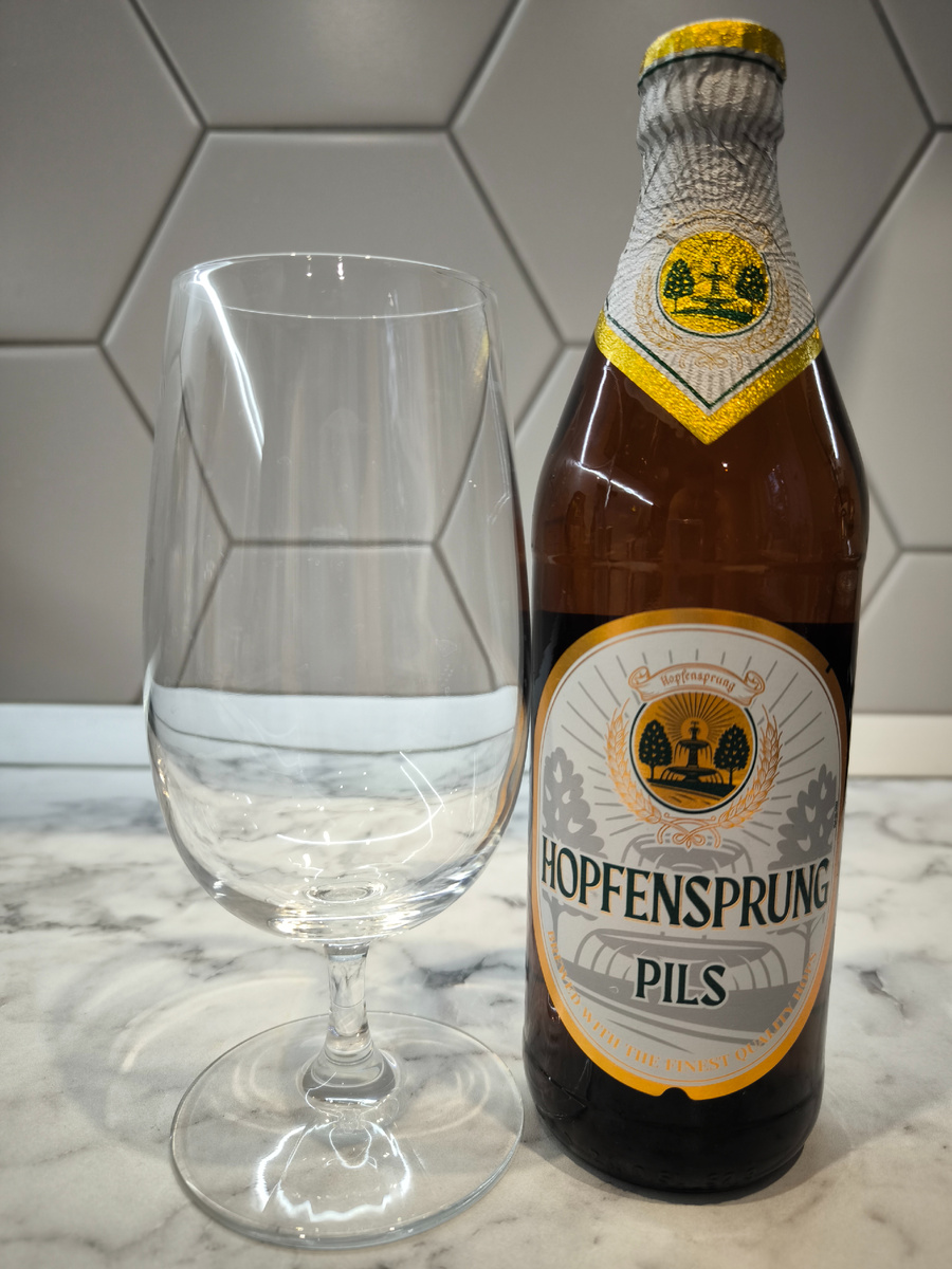Пиво "Hopfensprung Pils" (Хопфеншпрунг Пилс) от Балтики