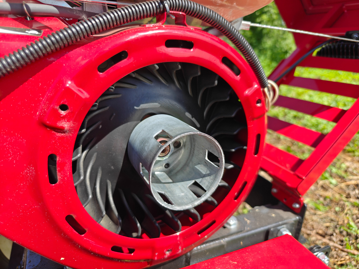 Агромаш МТ-110: со снятым стартером