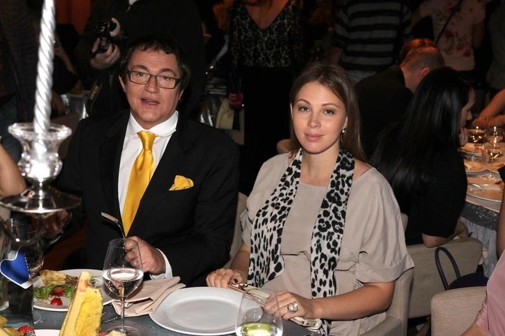    Дмитрий и Полина Дибровы