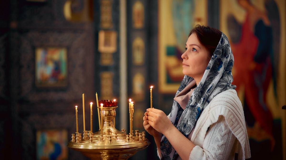    Несмотря ни на что, основными прихожанами наших церквей остаются женщины / Фото: Shutterstock