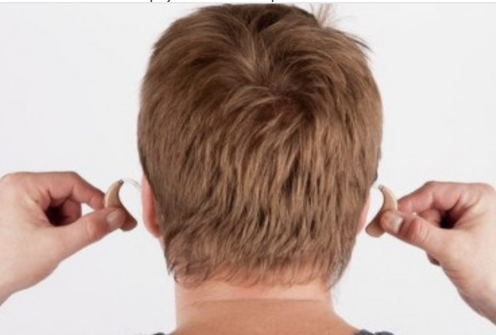 Многочисленные исследования продемонстрировали, что те, кто носят два слуховых аппарата, более удовлетворены результатом, чем те, кто носят лишь один.