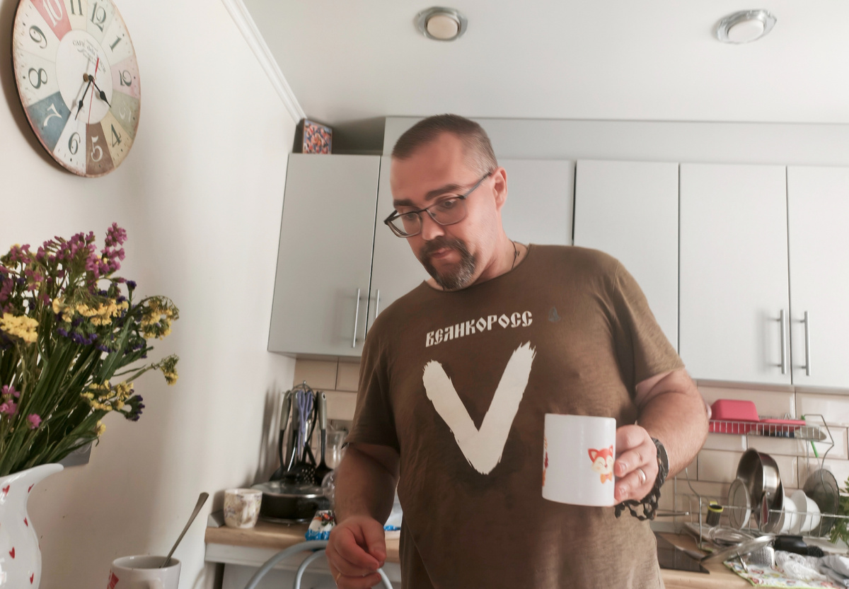 Семен на кухне