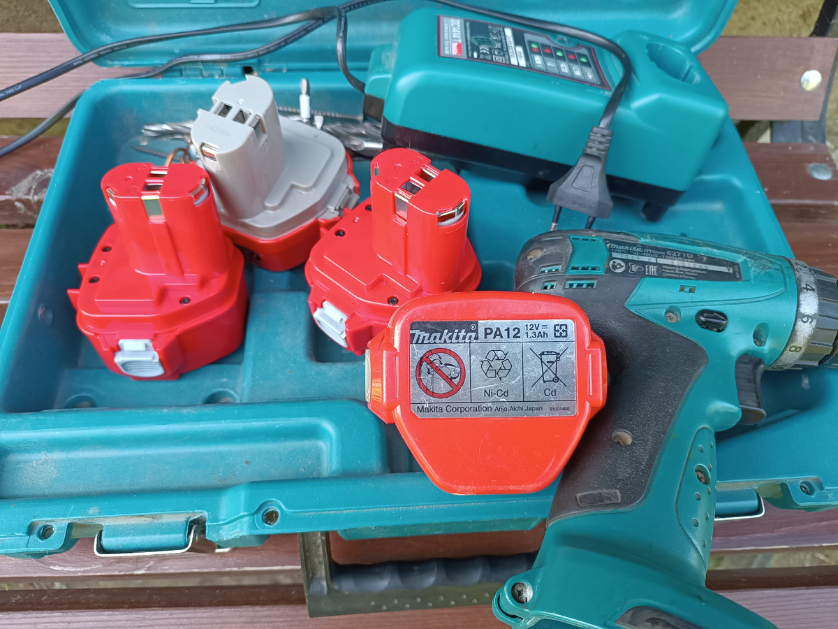 Рисунок 1. Шуруповёрт "Makita 6271D".