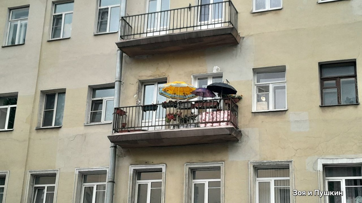 Петербургские зонтики. Зарисовки на улицах города.