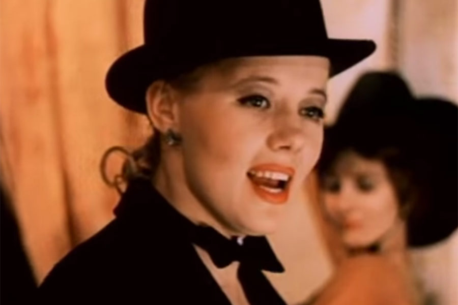 Кадр из фильма «Вооружен и очень опасен» (1977)