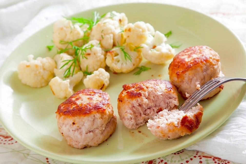 Куриные котлеты.