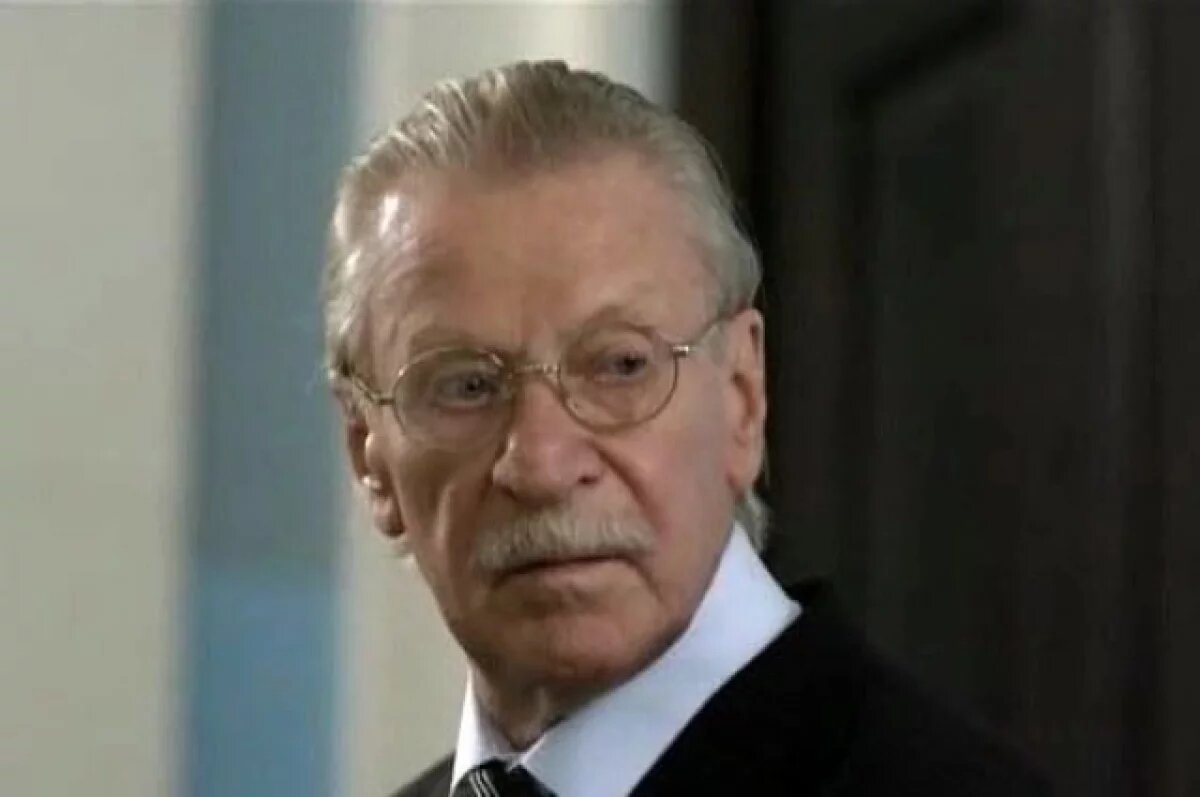    Наш дядя Ваня смотрит на нас: актеры рассказали об умершем Иване Краско