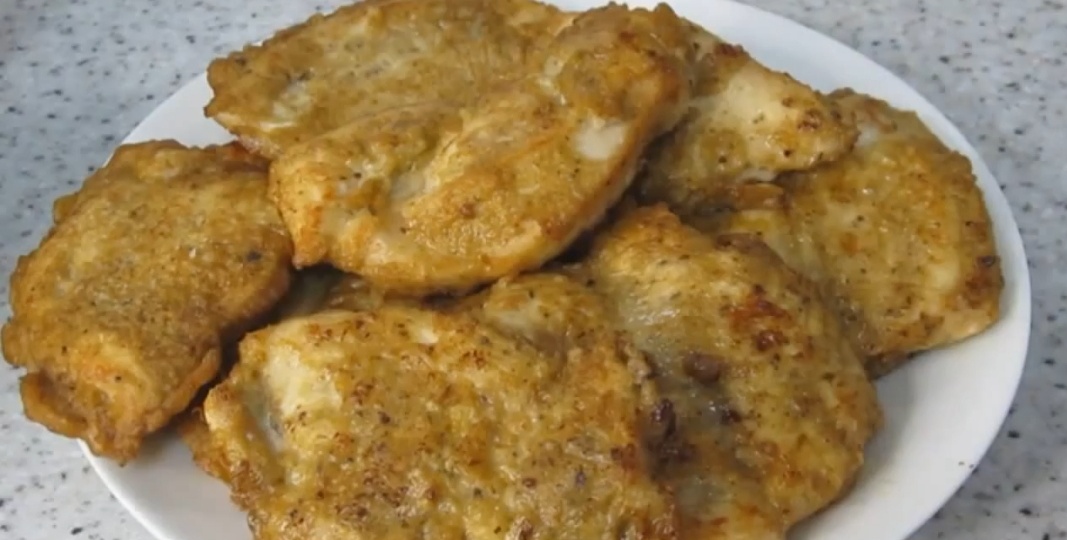 Знаю способ, как сделать куриную грудку сочнейшей. Только так готовить будете.