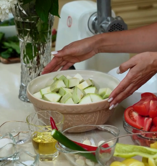 Тещин язык из кабачков на зиму.