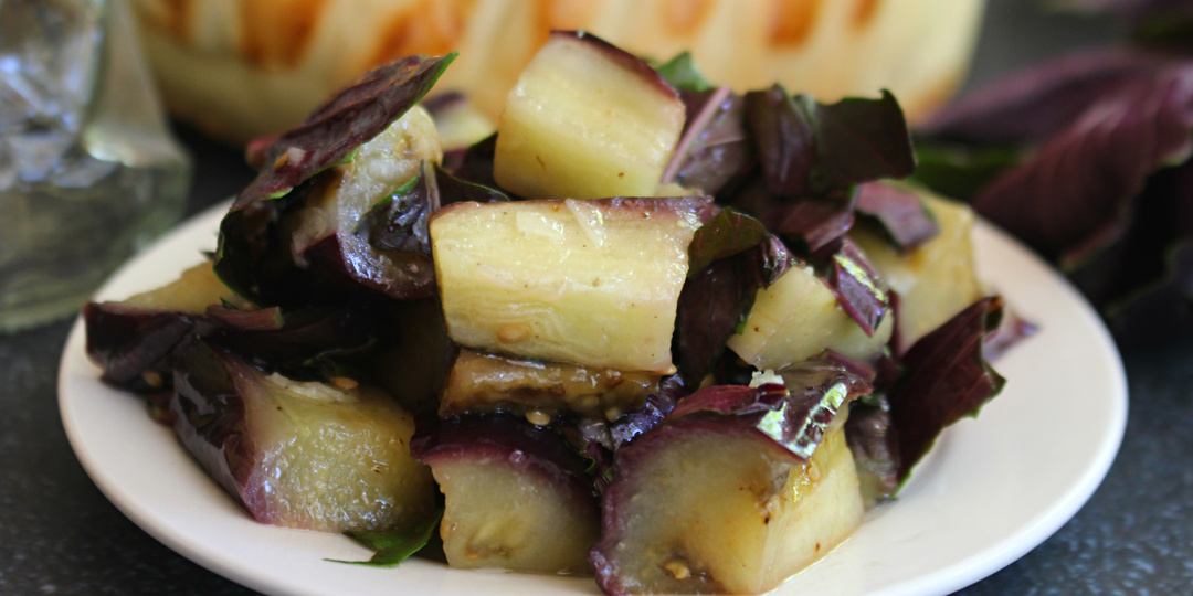 Вкусные баклажаны с чесноком и базиликом