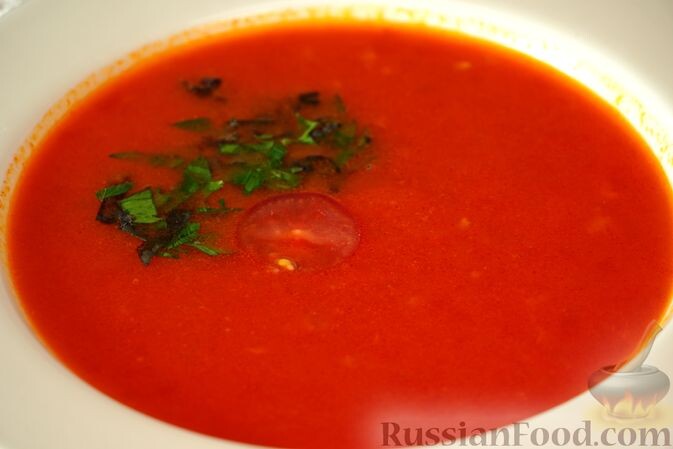 помидоры, вода, бульон, вермишель, масло сливочное, томатная паста, соль, зелень