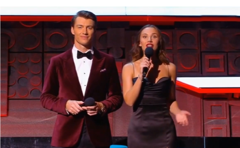 Ведущие второго сезона шоу "Перепой звезду" Алексей Воробьёв и Мия Бойка. 