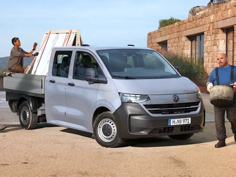    Volkswagen показала электропикап DoKa на базе минивэна [ФОТО]
