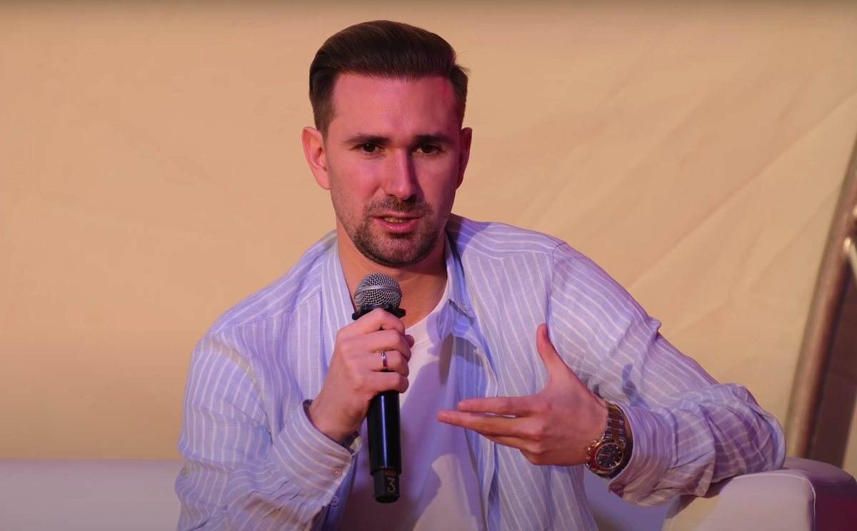 Даниил Глейхенгауз на встрече с поклонниками фигурного катания