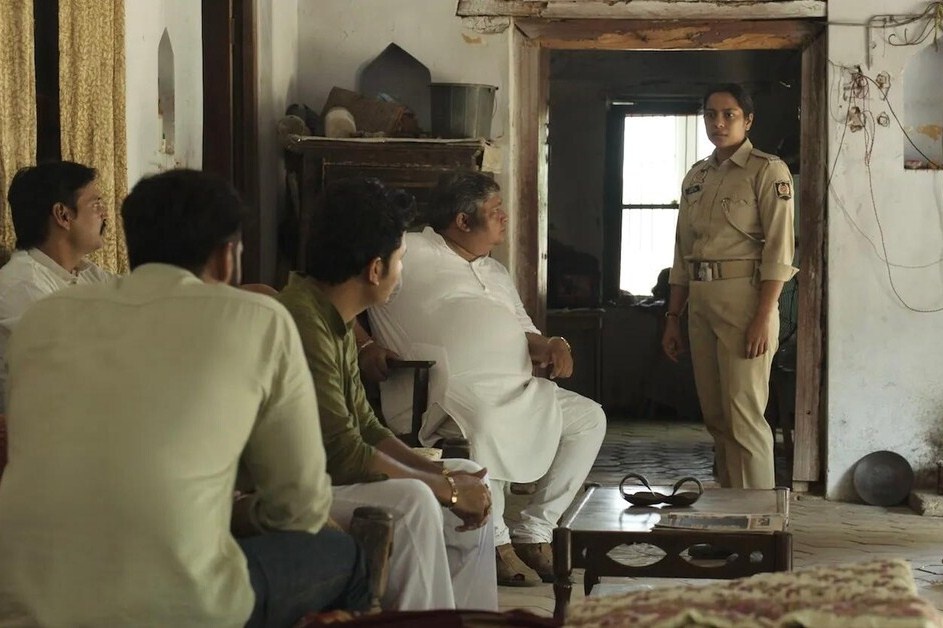 Кадр из фильма "Сантош".