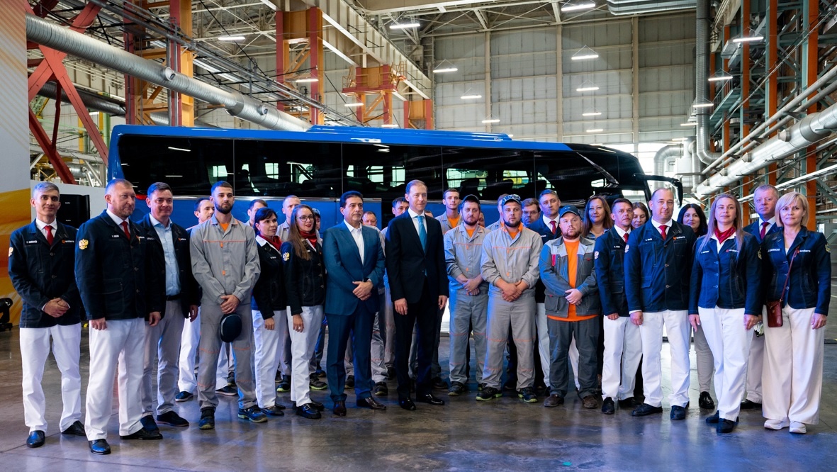 Фото торжественной церемонии открытия производства автобусов Sollers в сентябре 2024 г.