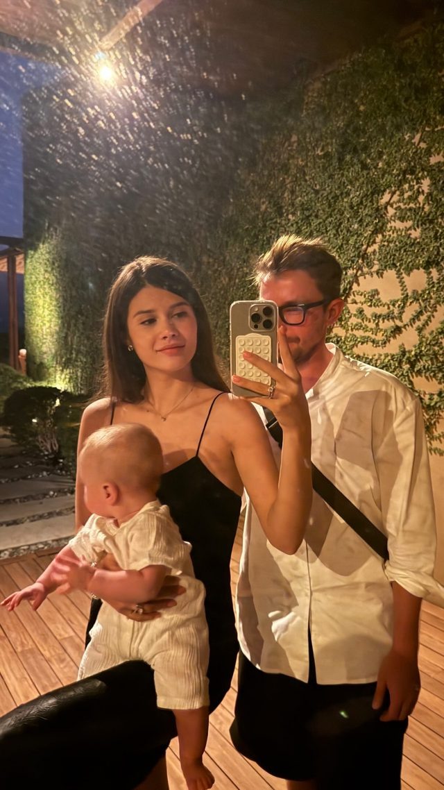   Александр и Виктория Петровы с сыном. Фото: социальные сети