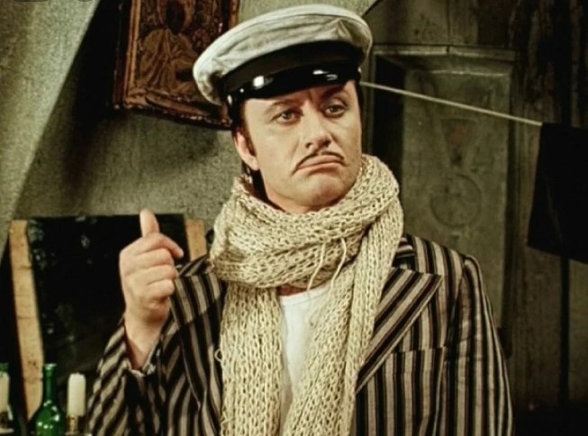 О. Бэндер "12 стульев".